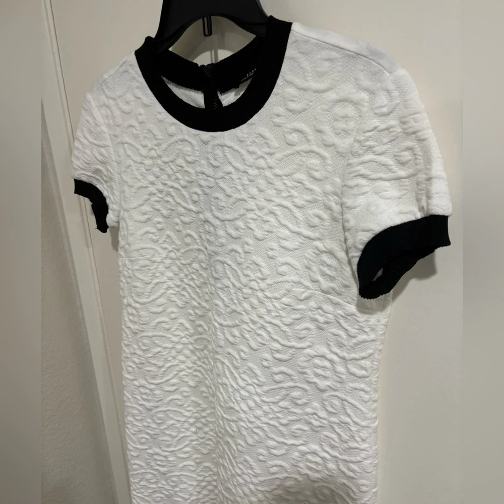 ZARA Textured White and Black Dress, Size Medium - Picture 3 of 10